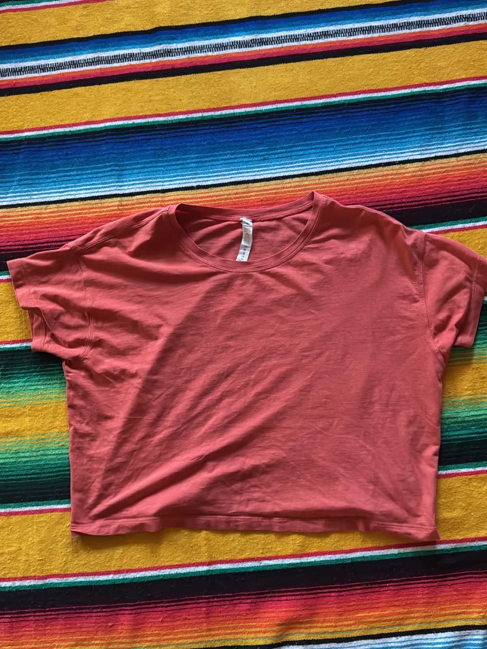 Women’s lululemon tee